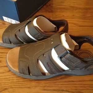 Men's Croft & Barrow Sandals - size 10 BNIB